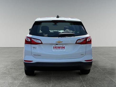 Used 2021 Chevrolet Equinox LS AWD/4WD image 4