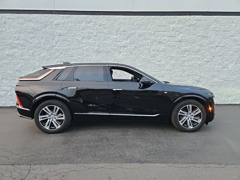 Certified 2024 Cadillac Lyriq Tech AWD/4WD image 16