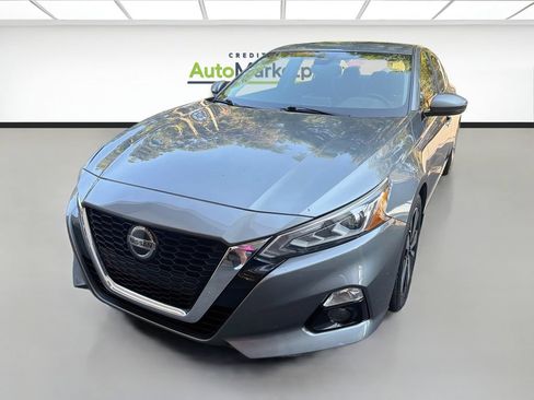 Used 2020 Nissan Altima 2.5 SL FWD image 3