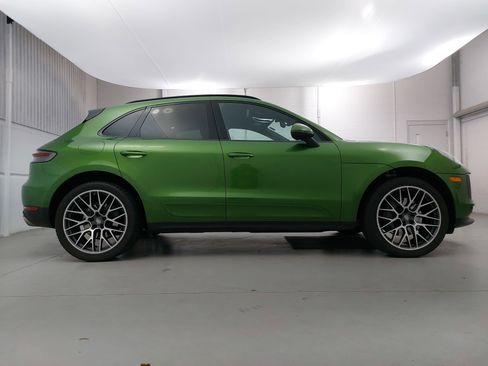 Certified 2021 Porsche Macan S image 8