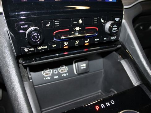 Used 2023 Jeep Grand Cherokee Limited w/ Trailer Tow Prep Group (B) image 20