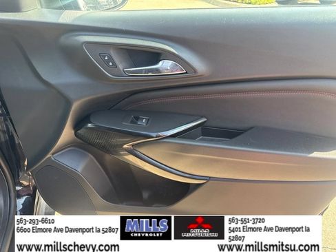 Used 2025 Chevrolet Trax RS w/ Driver Confidence Package FWD image 24