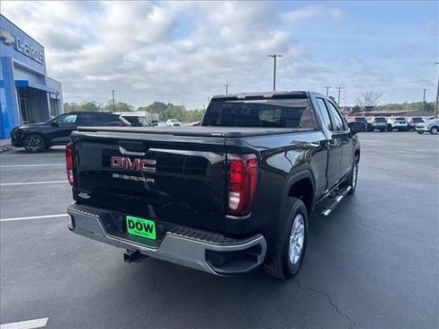 Used 2024 GMC Sierra 1500 Pro w/ Pro Value Package image 8
