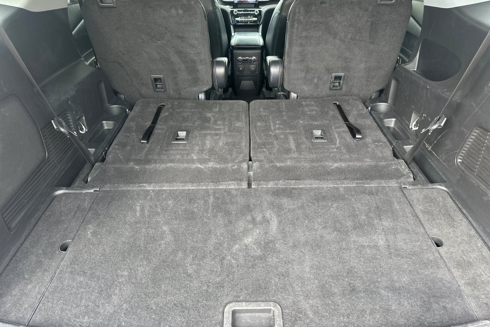 Used 2023 Ford Explorer Limited AWD/4WD image 15