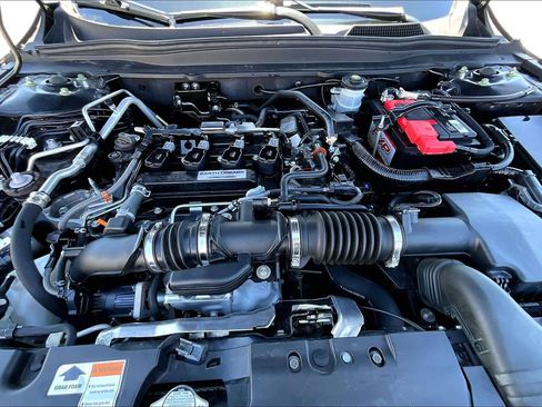 Used 2018 Honda Accord EX image 31