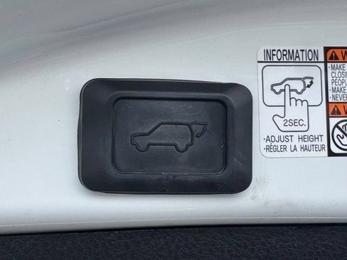 Used 2016 Toyota RAV4 SE AWD/4WD image 31