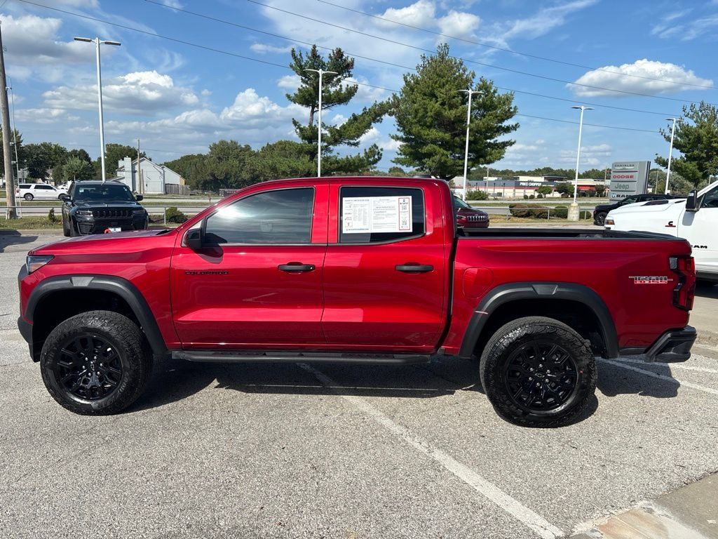 Used 2026 Chevrolet Colorado Trail Boss AWD/4WD image 5