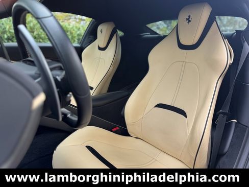 Used 2022 Ferrari Roma image 8