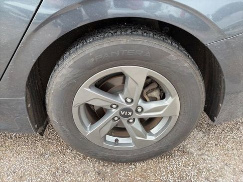 Used 2021 Kia K5 LXS FWD image 12
