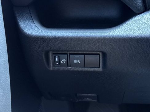 Used 2021 Toyota RAV4 XLE w/ Carpet Mat Package (TMS) AWD/4WD image 33