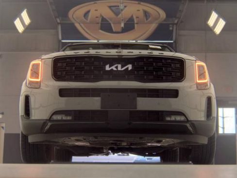 Used 2022 Kia Telluride SX AWD/4WD image 4