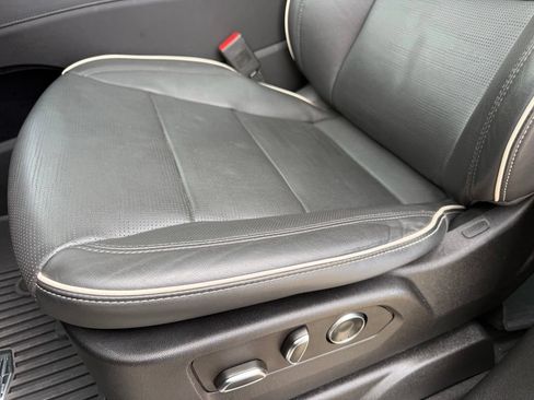 Used 2023 Cadillac Escalade ESV Sport w/ LPO, Floor Liner Package AWD/4WD image 9