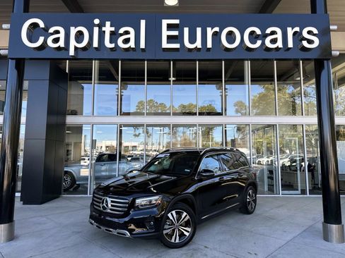 Certified 2025 Mercedes-Benz GLB 250 image 1