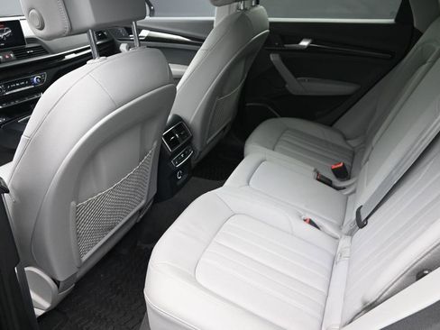 Used 2018 Audi Q5 2.0T Premium Plus w/ Premium Plus Package AWD/4WD image 15