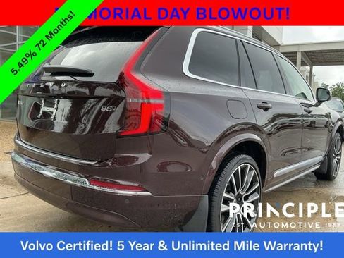 Certified 2025 Volvo XC90 B5 Plus AWD/4WD image 11