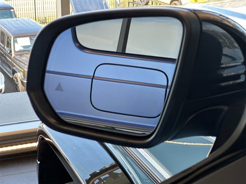 New 2025 Mercedes-Benz G 63 AMG 4MATIC image 9