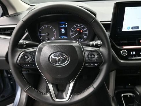 Used 2024 Toyota Corolla Cross LE FWD image 7