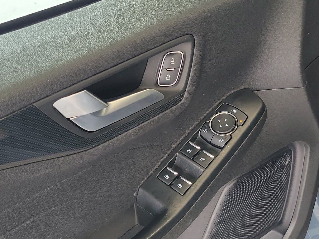 Used 2024 Ford Escape ST-Line w/ Tech Pack #1 FWD image 22