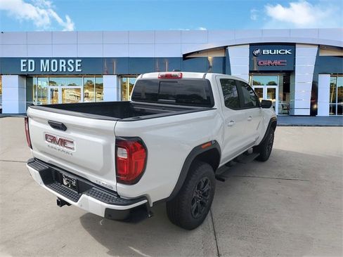 New 2025 GMC Canyon Elevation w/ Convenience Package image 3