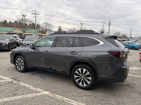 Used 2023 Subaru Outback Touring XT image 4