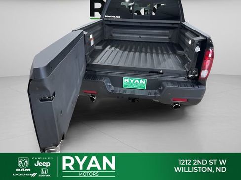 New 2026 Honda Ridgeline Black Edition image 15
