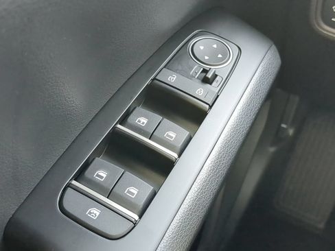 Used 2025 Kia Soul S FWD image 20