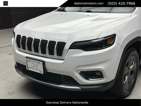 Used 2019 Jeep Cherokee Limited image 13