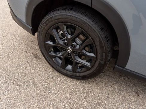 Used 2024 Honda HR-V Sport image 10