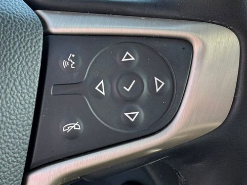 Used 2023 GMC Acadia Denali w/ Denali Technology Package image 28