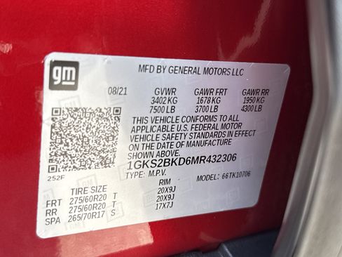 Used 2021 GMC Yukon SLT w/ SLT Premium Package image 39