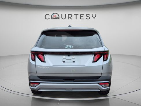New 2026 Hyundai Tucson SE FWD image 4
