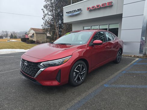 Used 2025 Nissan Sentra SV image 8