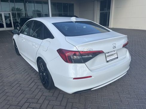 Used 2024 Honda Civic Sport image 7