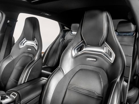 Used 2020 Mercedes-Benz AMG GT 63 image 3