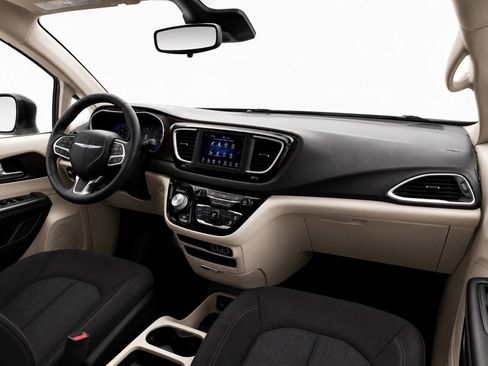 Used 2021 Chrysler Voyager LX w/ Cold Weather Group FWD image 21