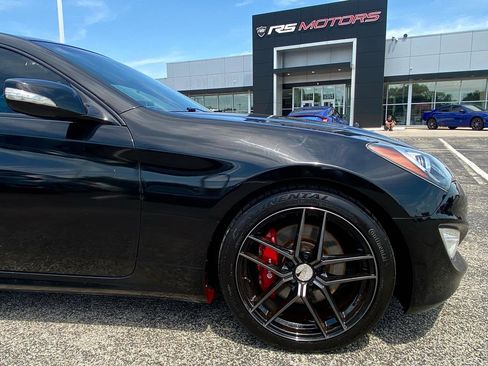Used 2015 Hyundai Genesis 3.8 RWD image 11