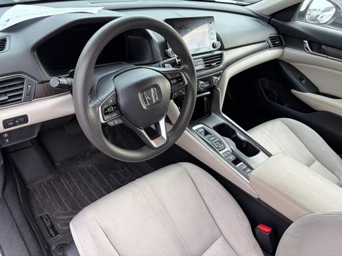 Used 2020 Honda Accord EX image 7