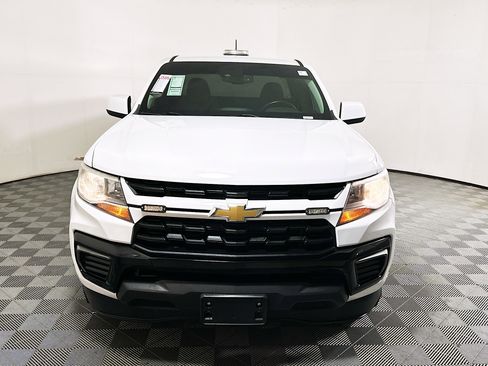 Used 2022 Chevrolet Colorado LT w/ Fleet Safety Package image 8