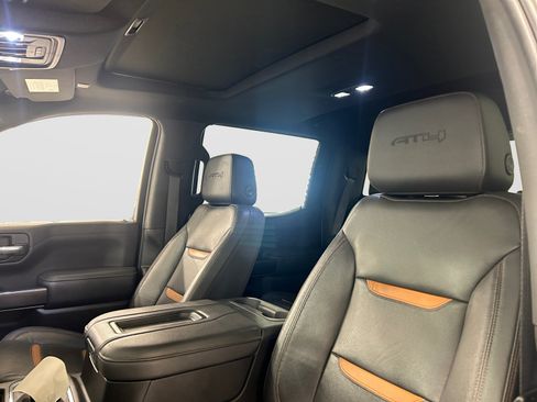 Used 2021 GMC Sierra 1500 AT4 w/ AT4 Value Package AWD/4WD image 10