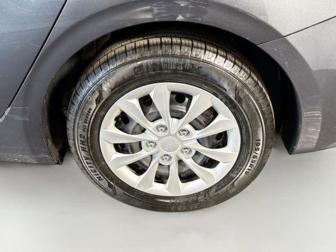 Used 2024 Kia Forte LX FWD image 36