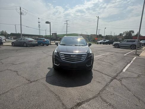 Used 2018 Cadillac XT5 Luxury w/ Driver Awareness Package AWD/4WD image 4