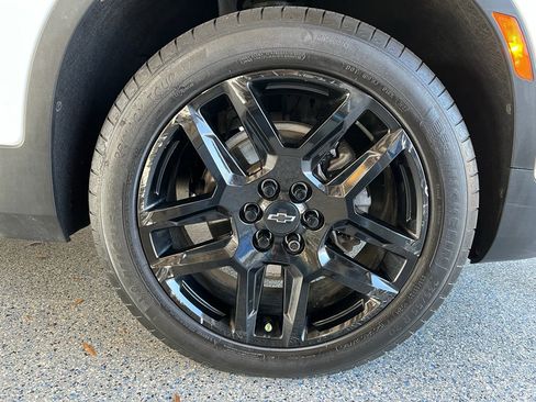 Used 2024 Chevrolet Blazer LT w/ Convenience Package FWD image 33