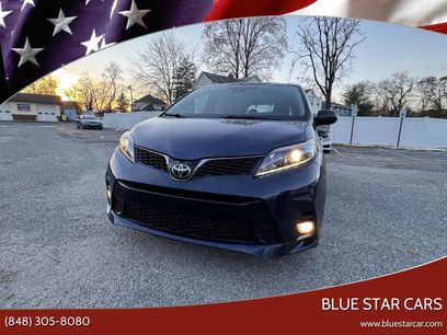 Used 2019 Toyota Sienna SE