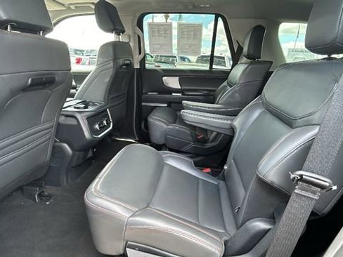 Certified 2025 Ford Expedition Active AWD/4WD image 16