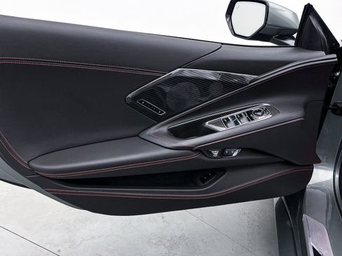 Used 2022 Chevrolet Corvette Stingray Premium Conv w/ Battery Protection Package image 17