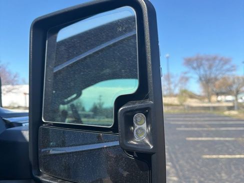 New 2026 GMC Sierra 2500 SLT w/ SLT Convenience Package image 19