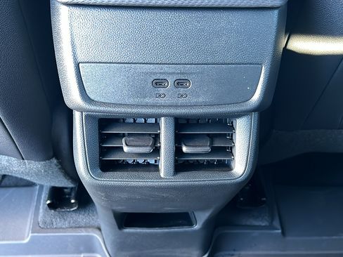 New 2026 Chevrolet Equinox LT w/ Convenience Package II AWD/4WD image 14