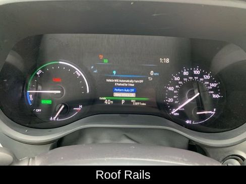 Used 2025 Toyota Sienna XLE image 18