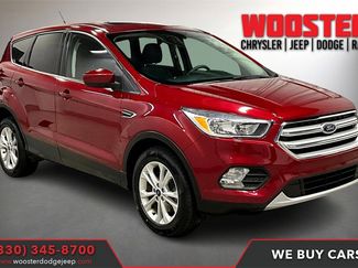 Used 2017 Ford Escape SE w/ SE Cold Weather Package image 1