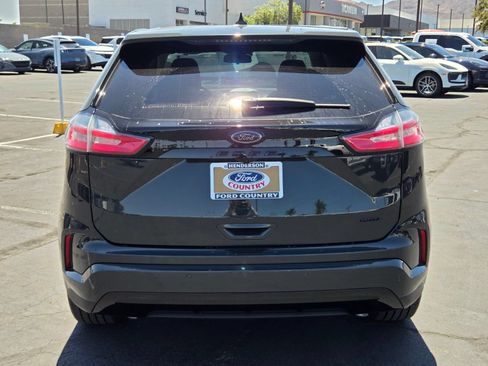 Certified 2024 Ford Edge SE w/ Black Appearance Package AWD/4WD image 5